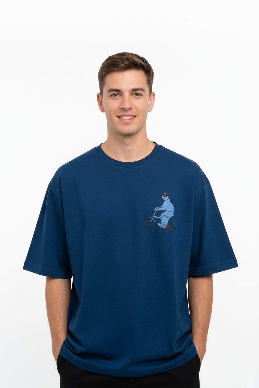 Front view - Navy blue t-shirt with small chest graphic